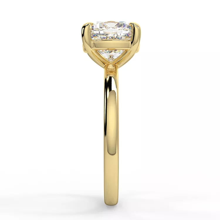 1.5 Carat tw Round Cut Moissanite Solitaire Ring