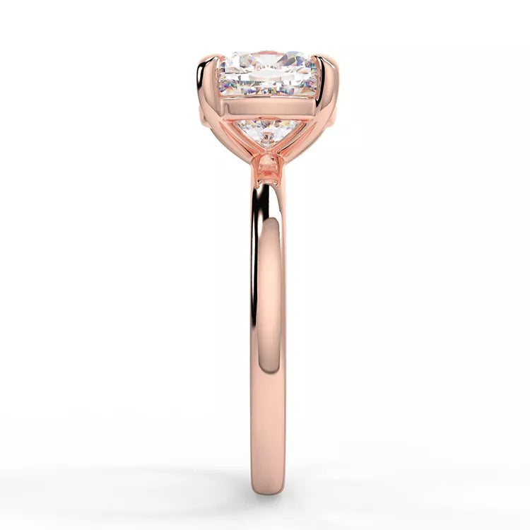 1.5 Carat tw Round Cut Moissanite Solitaire Ring
