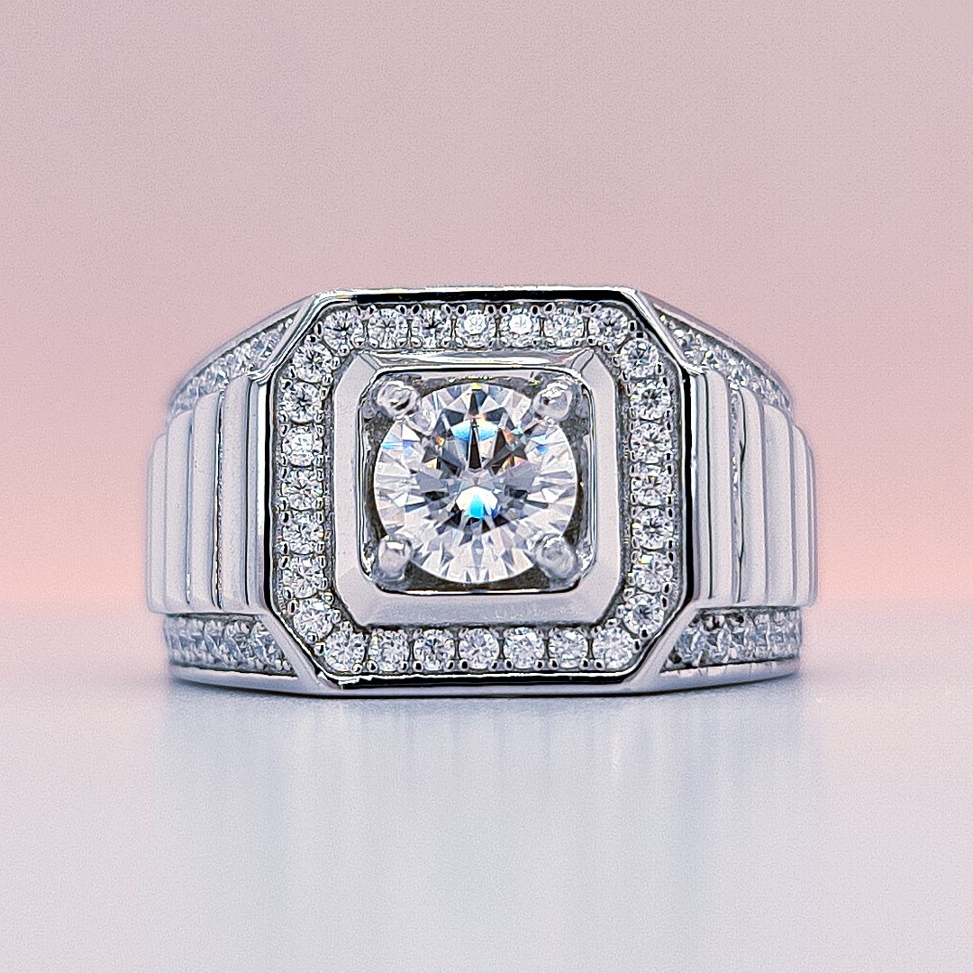 1 Carat Round Moissanite Ring